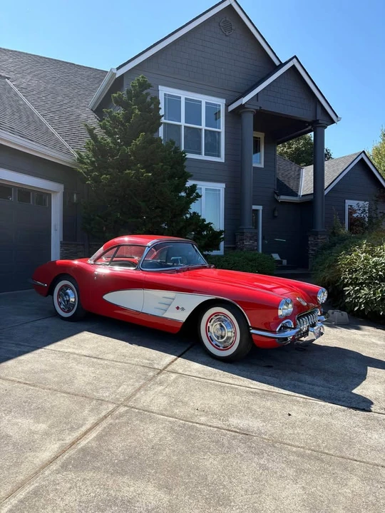 1960 Chevrolet Corvette C1 - Image 10 of 12