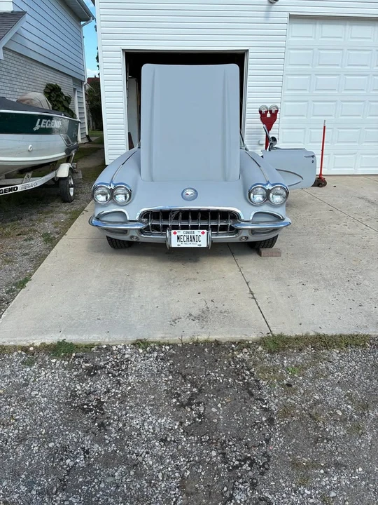 1960 Chevrolet Corvette C1 - Image 2 of 4