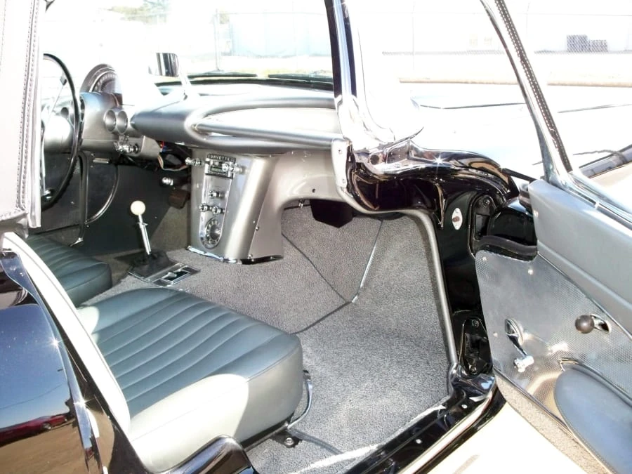 1960 Chevrolet Corvette C1 - Image 3 of 10