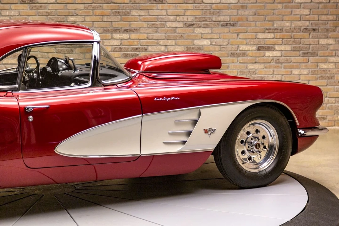 1960 Chevrolet Corvette C1 - Image 15 of 24