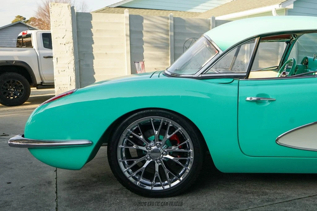 1960 Chevrolet Corvette C1 - Image 10 of 24