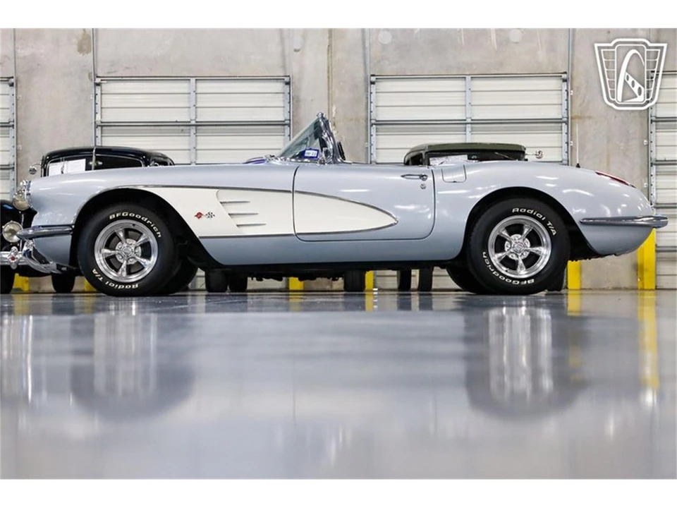 1960 Chevrolet Corvette C1 - Image 13 of 31