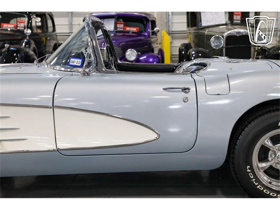 1960 Chevrolet Corvette C1 - Image 18 of 31