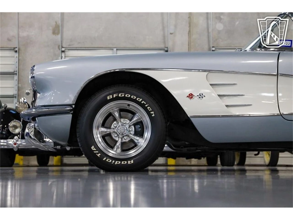1960 Chevrolet Corvette C1 - Image 16 of 31