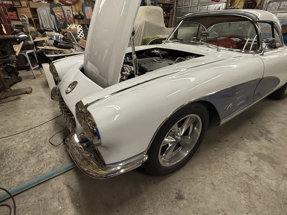 1960 Chevrolet Corvette C1 - Image 9 of 16