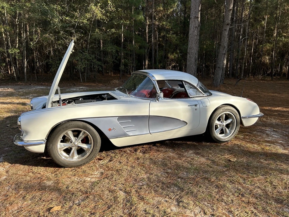 1960 Chevrolet Corvette C1 - Image 4 of 16