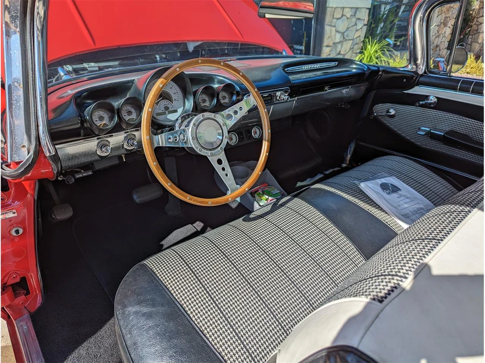 1960 Chevrolet Impala 2nd Gen - Image 6 of 24