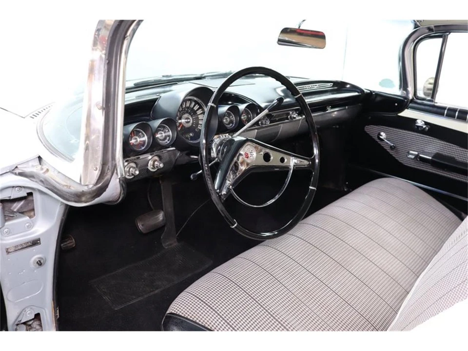 1960 Chevrolet Impala 2nd Gen - Image 16 of 31
