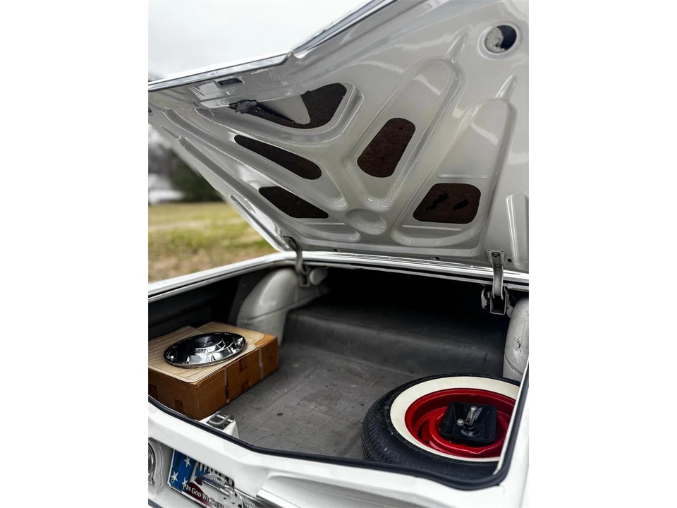 1960 Chevrolet Impala 2nd Gen - Image 6 of 17