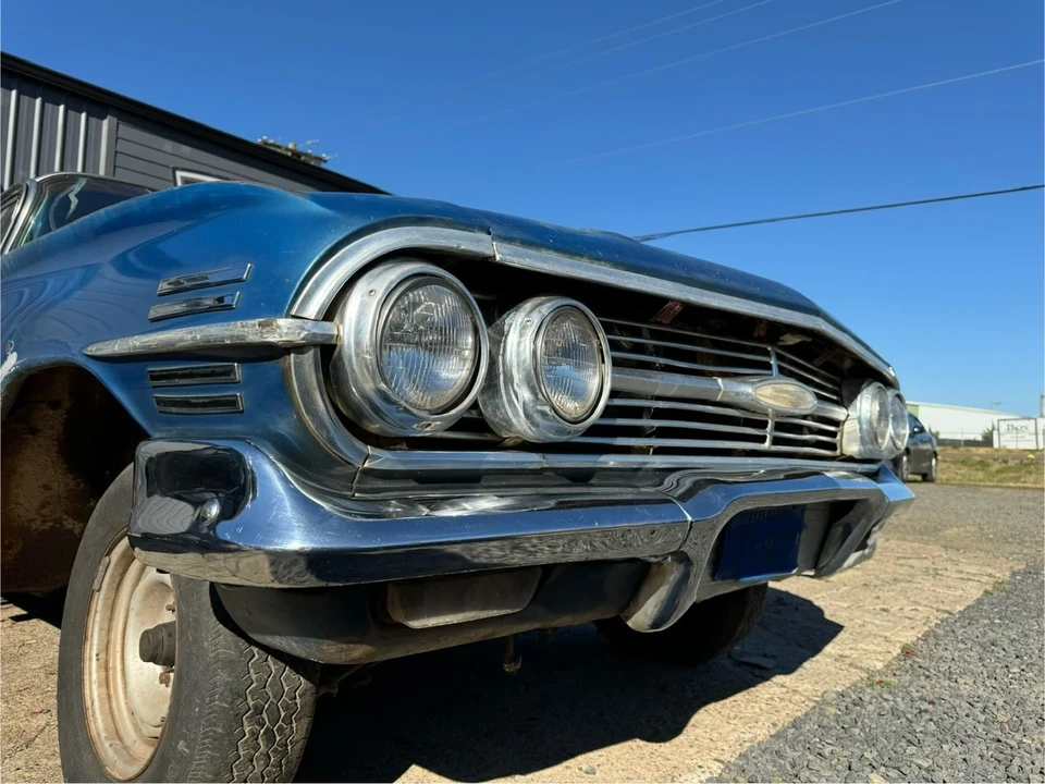 1960 Chevrolet Impala 1st Gen - Image 10 of 21