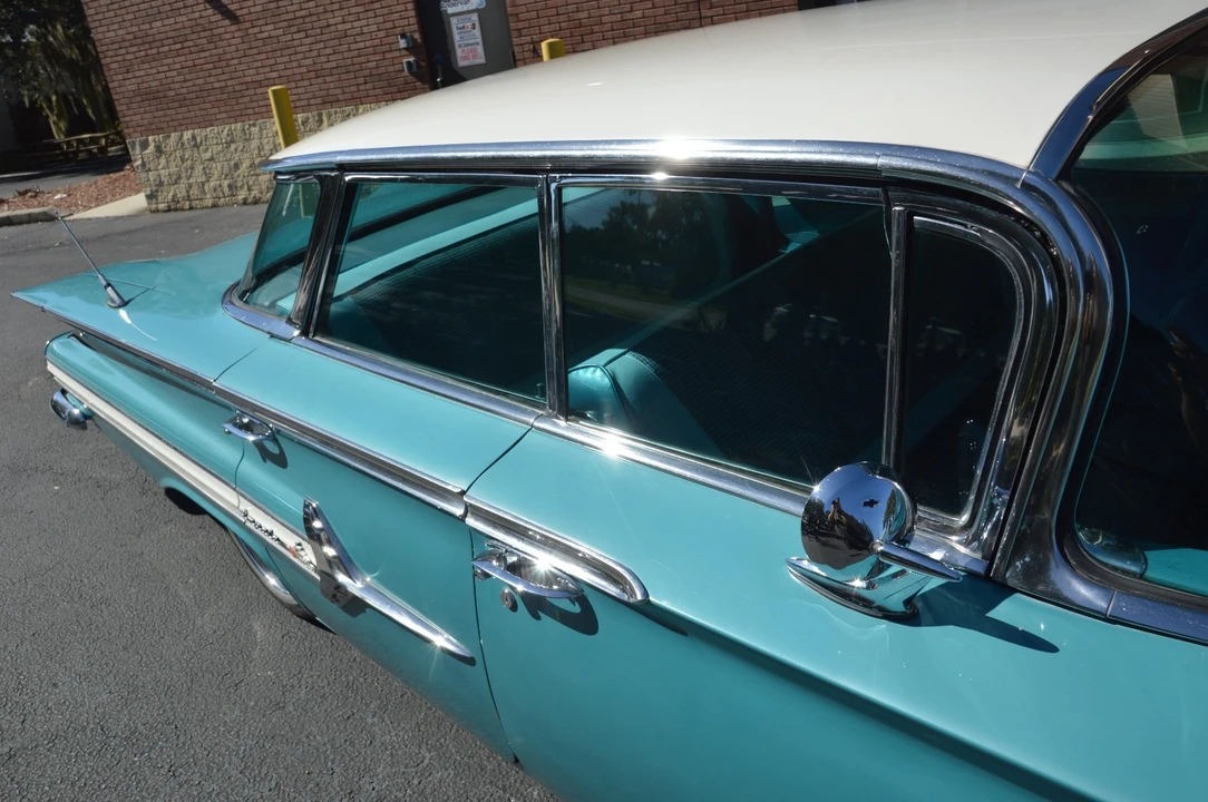 1960 Chevrolet Impala 1st Gen - Image 12 of 21