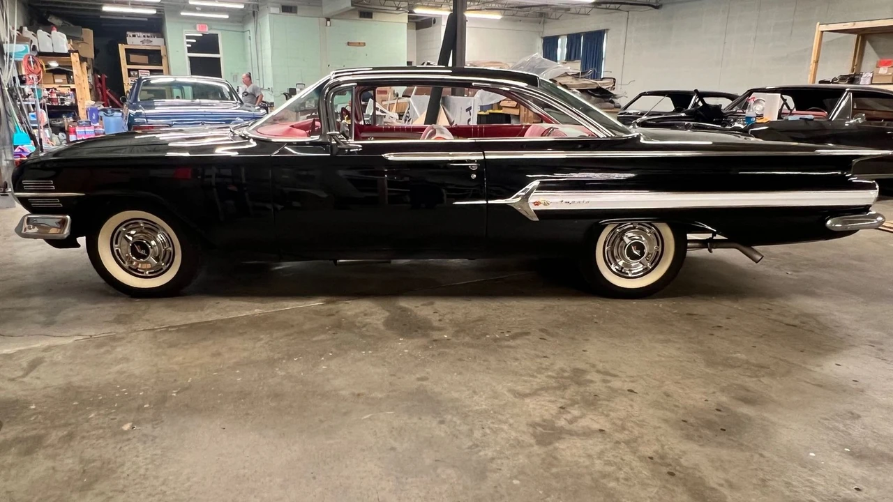 1960 Chevrolet Impala 1st Gen - Image 5 of 21