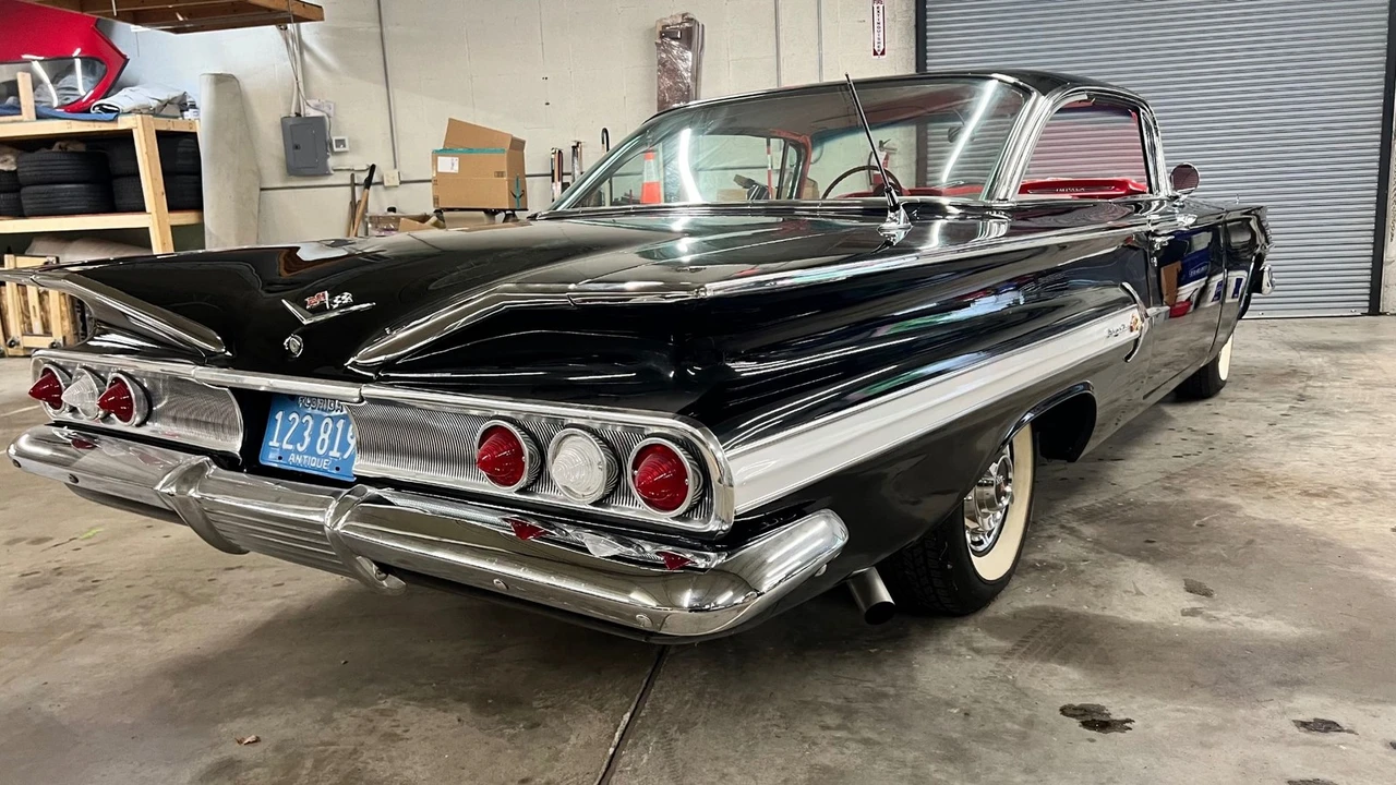 1960 Chevrolet Impala 1st Gen - Image 14 of 21