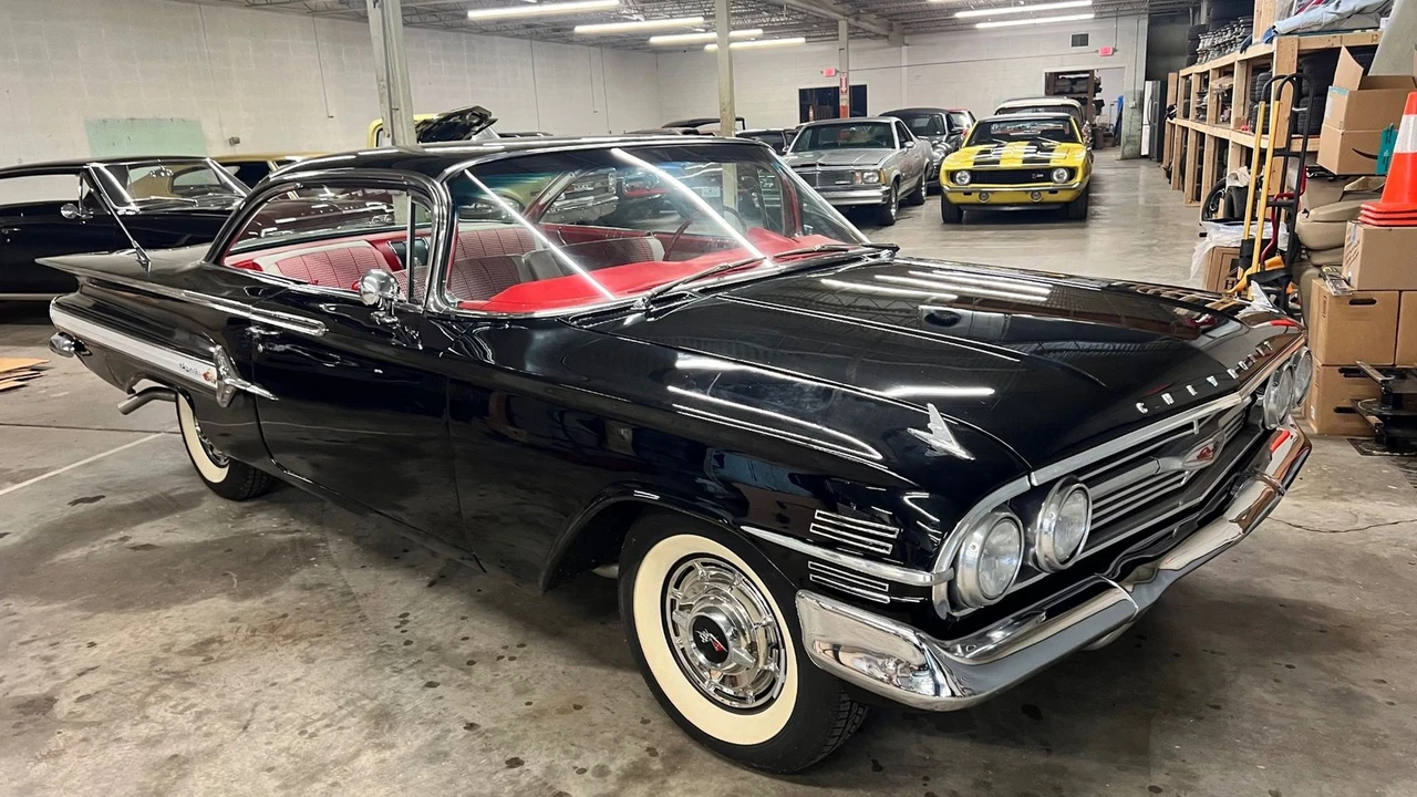 1960 Chevrolet Impala 1st Gen - Image 12 of 21