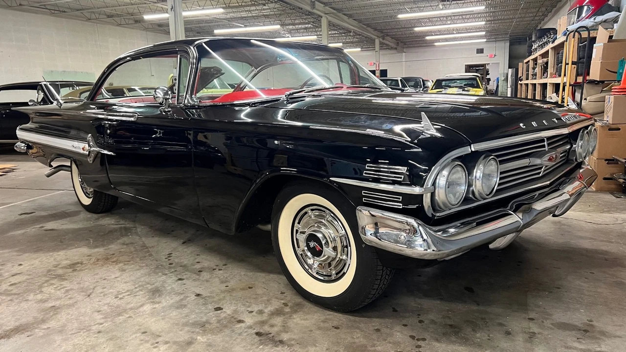 1960 Chevrolet Impala 1st Gen - Image 13 of 21