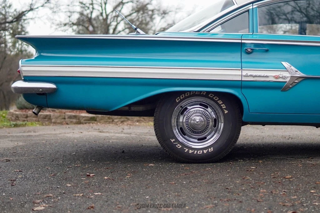 1960 Chevrolet Impala 1st Gen - Image 10 of 12