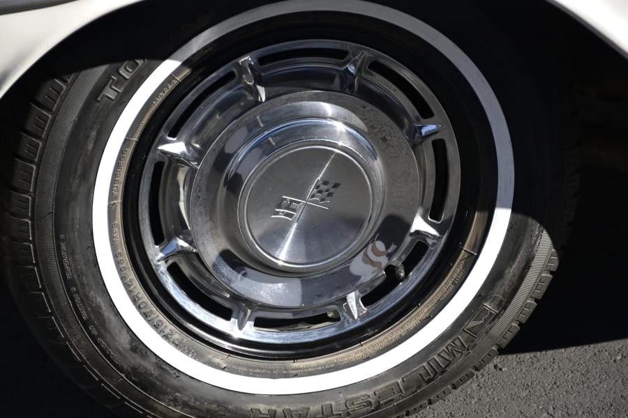 1960 Chevrolet Impala 2nd Gen - Image 17 of 30