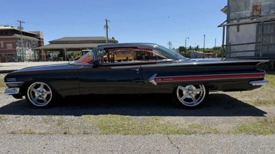 1960 Chevrolet Impala 2nd Gen - Image 8 of 31