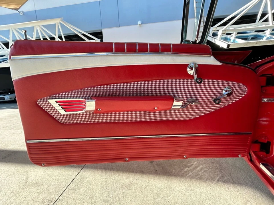 1960 Chevrolet Impala 1st Gen - Image 15 of 21