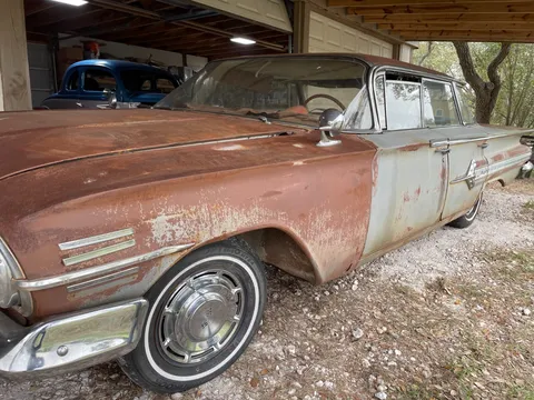 1960 Chevrolet Impala 4-Door Hardtop