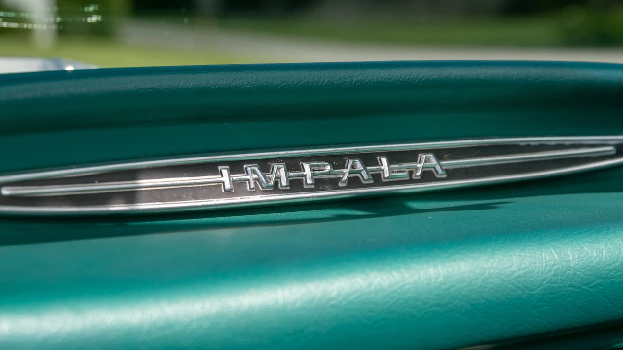 1960 Chevrolet Impala 2nd Gen - Image 10 of 21