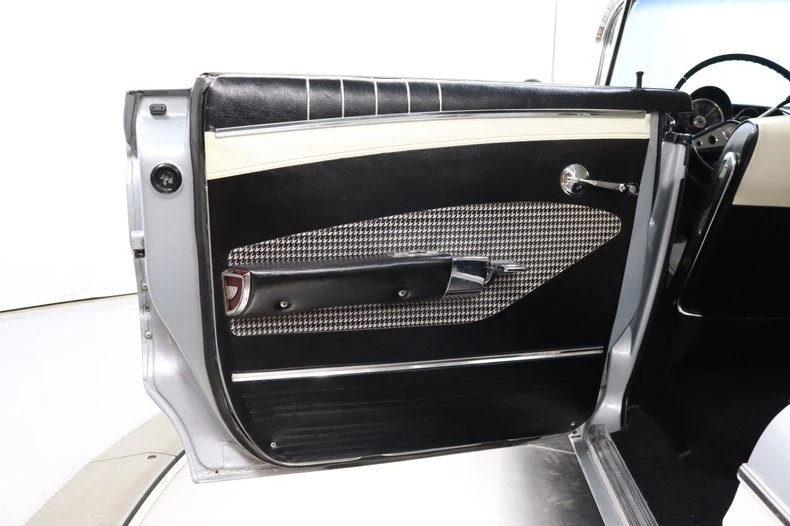 1960 Chevrolet Impala 2nd Gen - Image 29 of 31