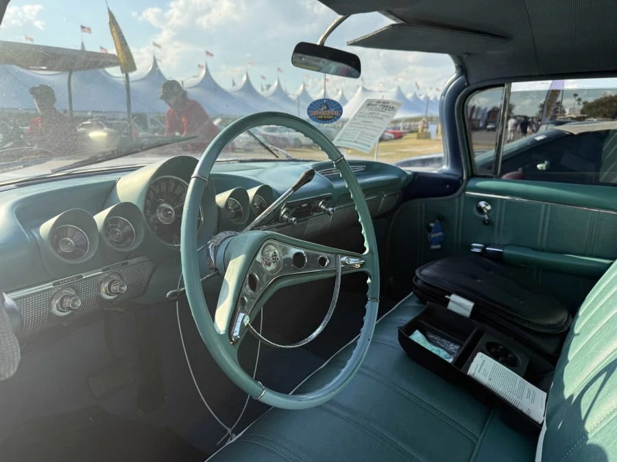 1960 Chevrolet Impala 1st Gen - Image 10 of 15