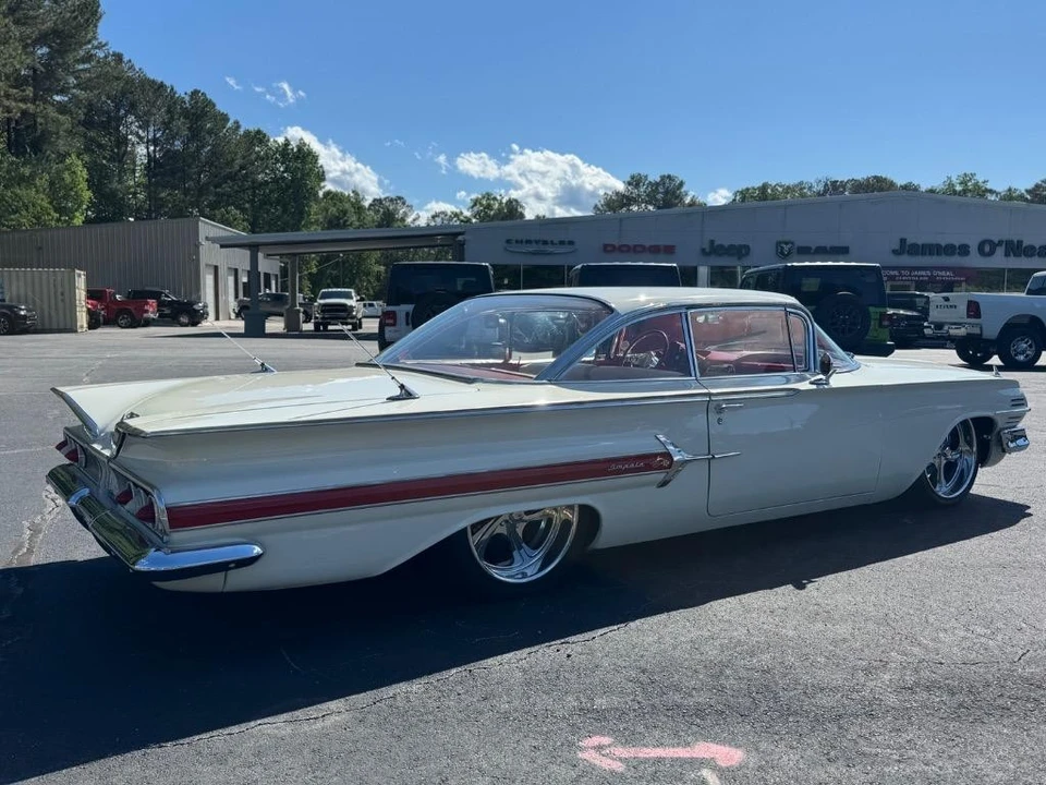 1960 Chevrolet Impala 1st Gen - Image 10 of 21