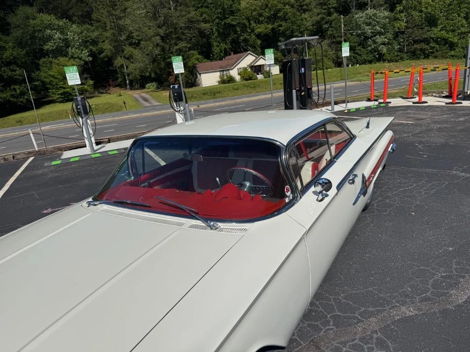 1960 Chevrolet Impala 1st Gen - Image 15 of 21