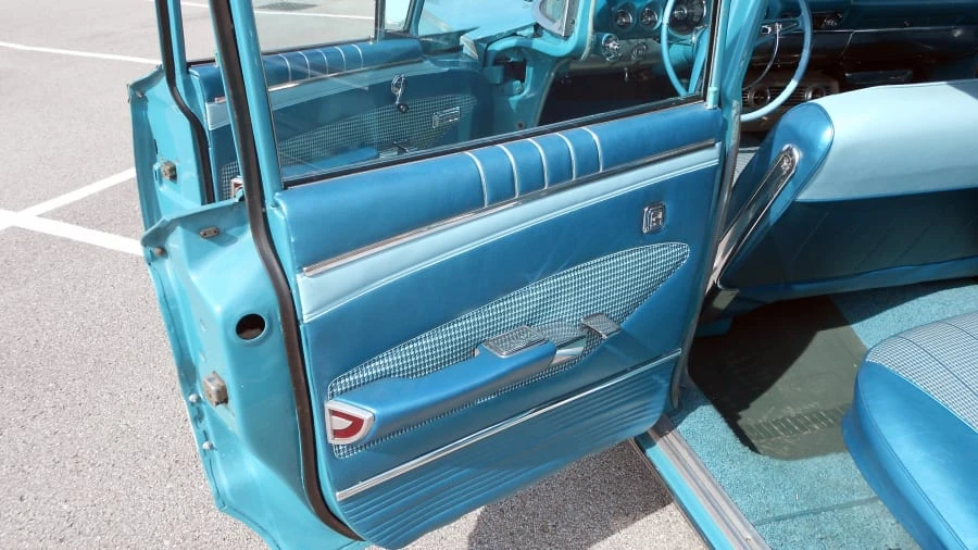 1960 Chevrolet Nomad - Image 6 of 12