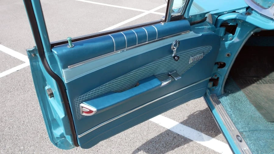 1960 Chevrolet Nomad - Image 7 of 12