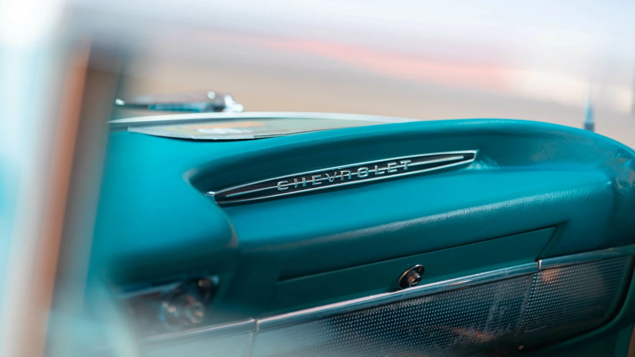 1960 Chevrolet Nomad - Image 17 of 28
