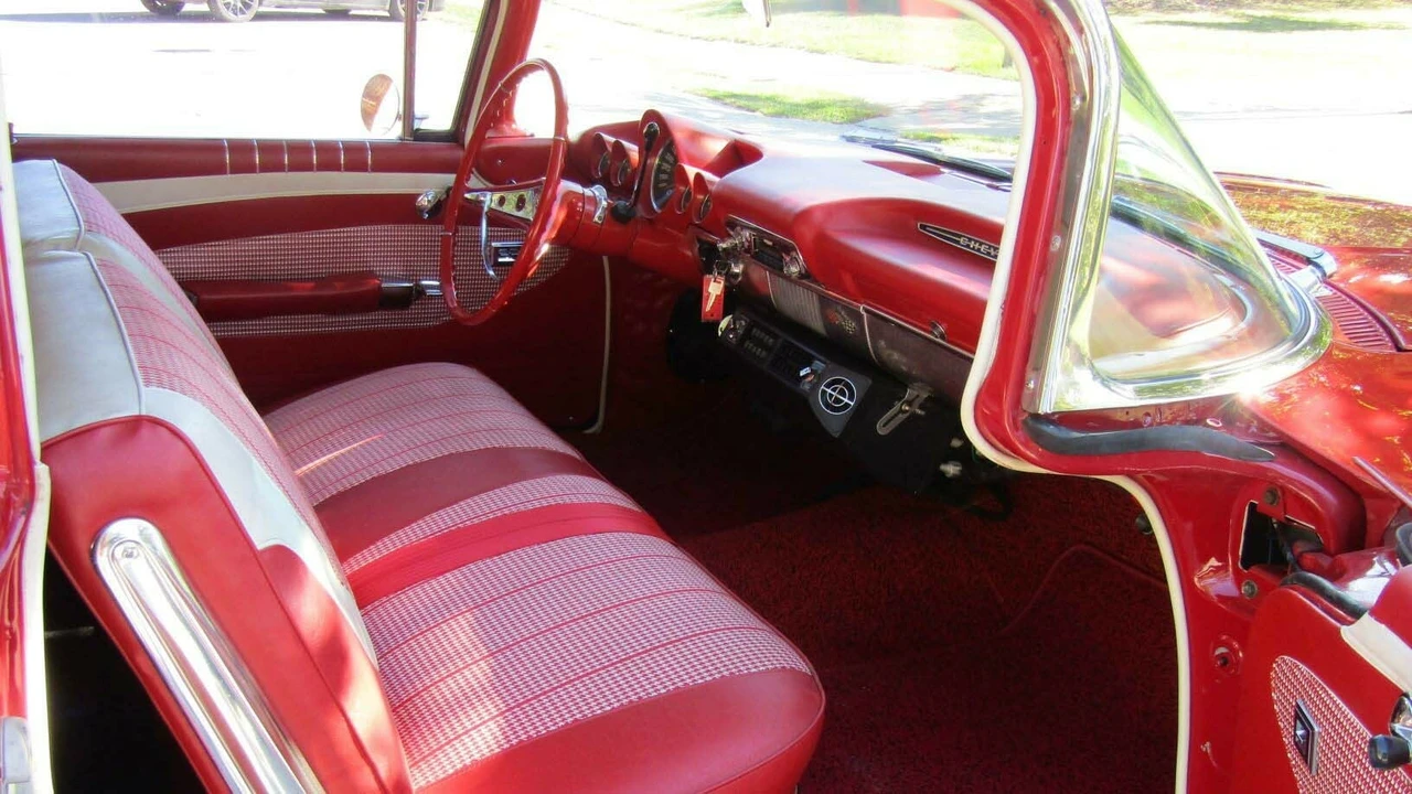 1960 Chevrolet Biscayne - Image 6 of 23