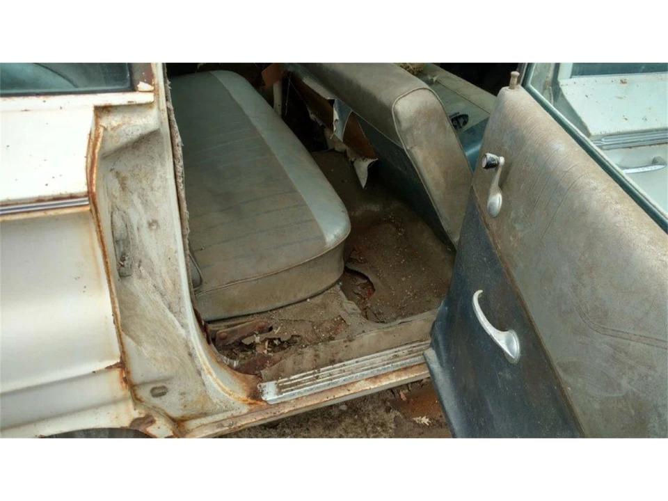 1960 Chevrolet Bel Air 5th Gen - Image 12 of 16
