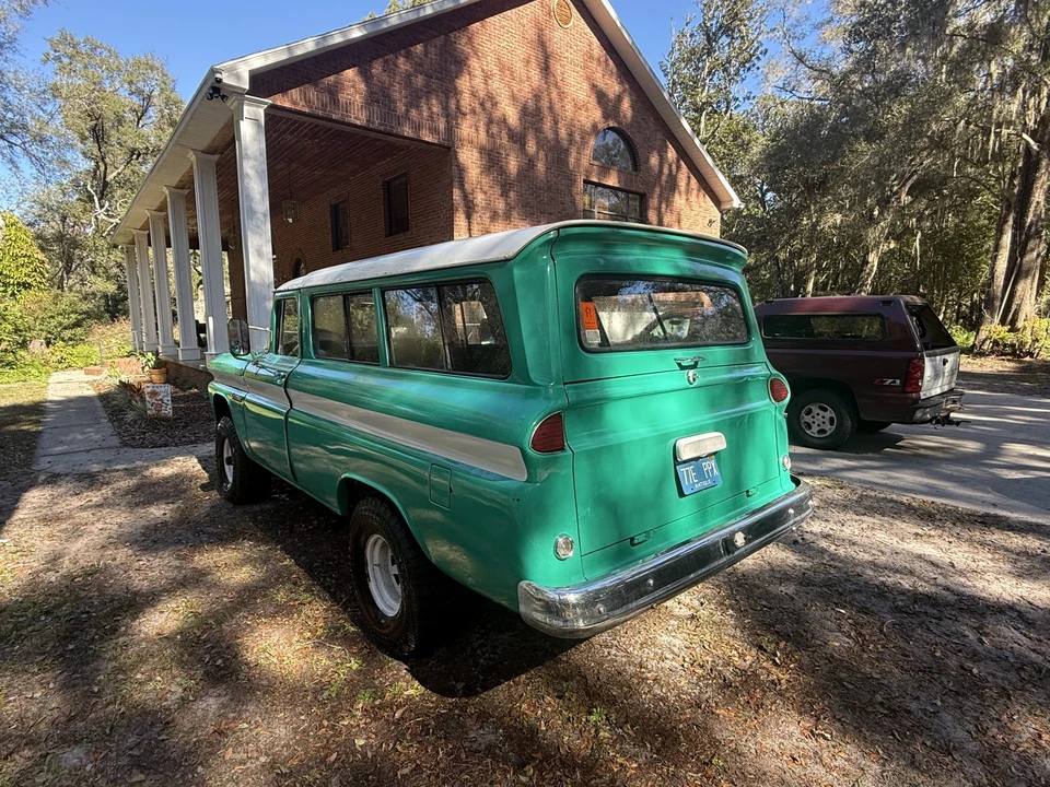 1960 Chevrolet Suburban 3rd Gen - Image 10 of 31