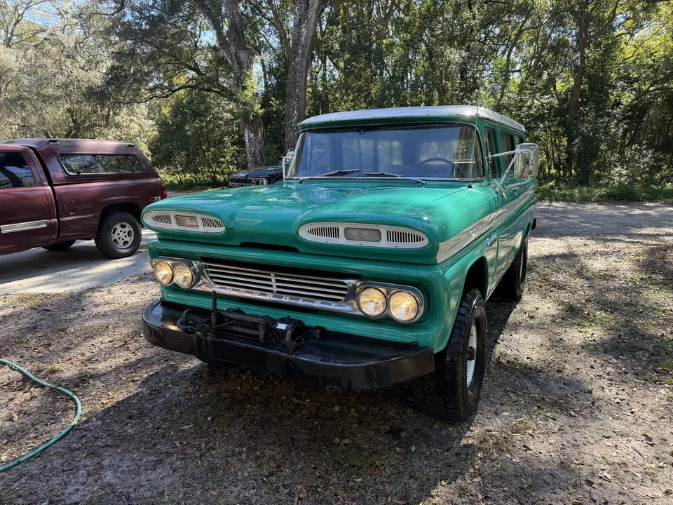 1960 Chevrolet Suburban 3rd Gen - Image 5 of 31