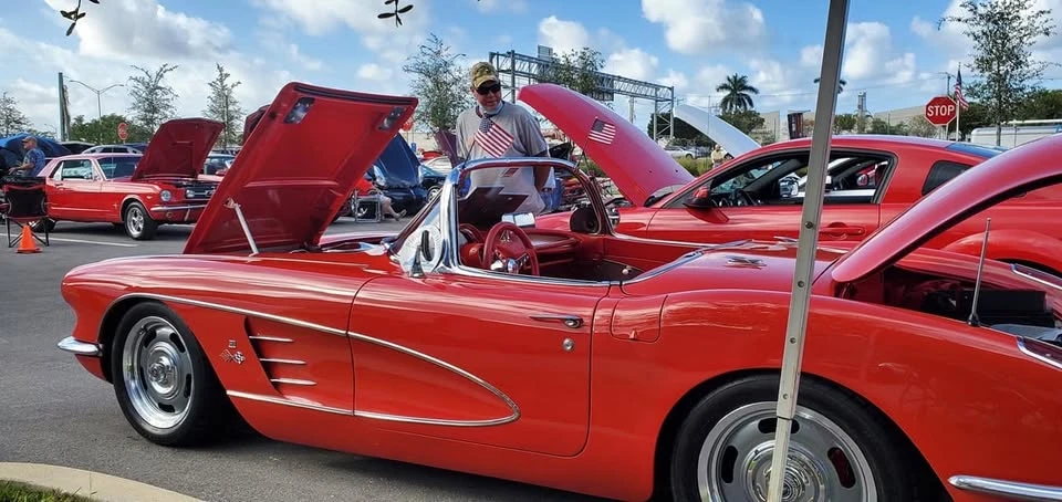 1960 Chevrolet Corvette C1 - Image 9 of 17