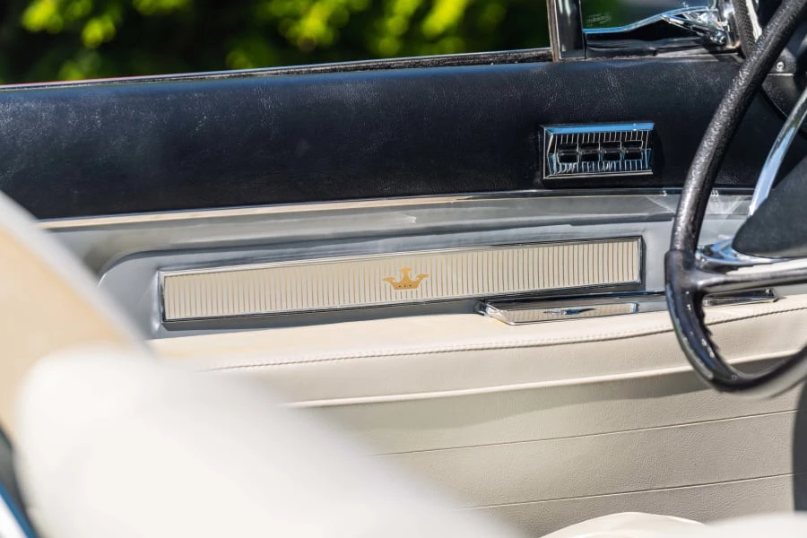 1960 Chrysler Imperial 2nd Gen - Image 27 of 31