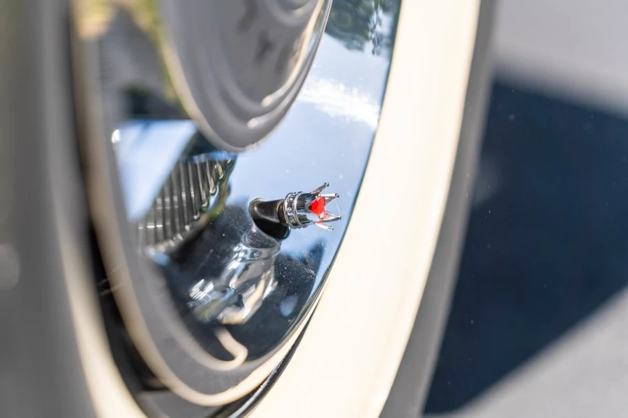 1960 Chrysler Imperial 2nd Gen - Image 12 of 31