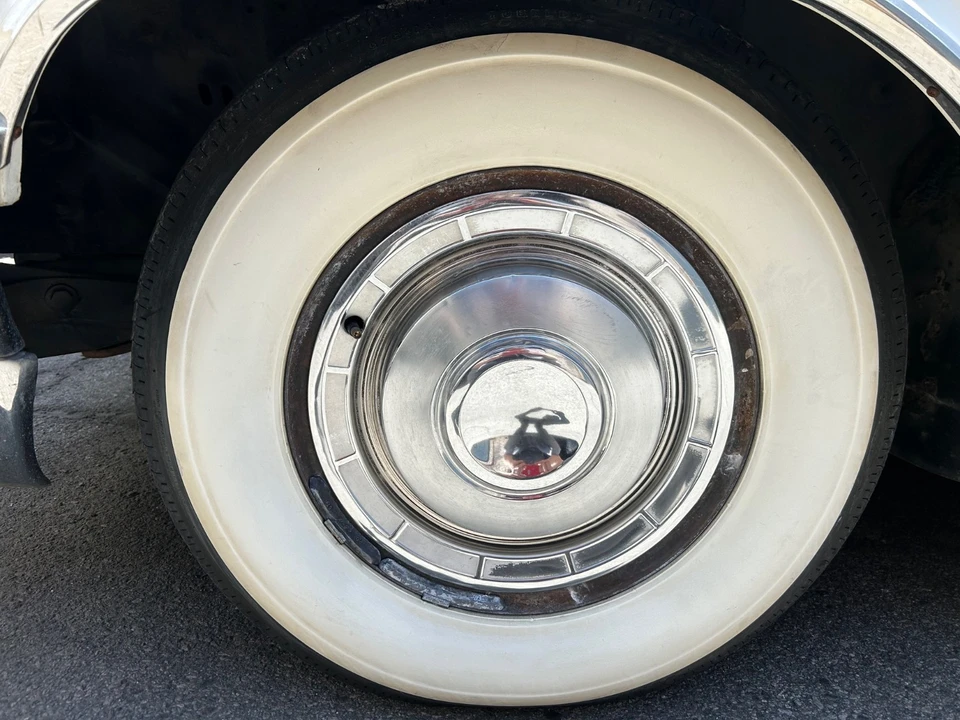 1960 Chrysler New Yorker - Image 21 of 23