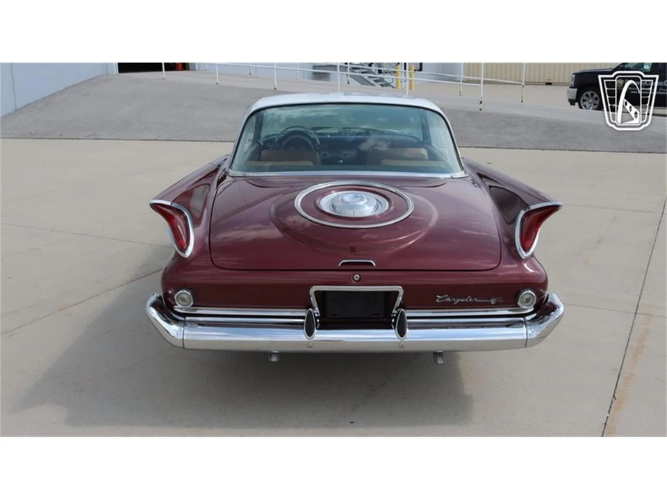 1960 Chrysler New Yorker - Image 27 of 31