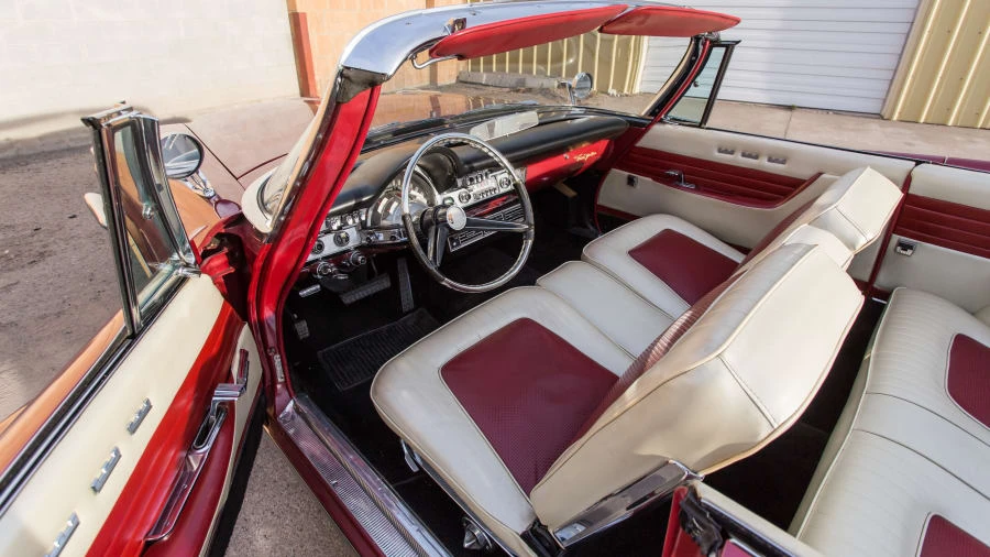 1960 Chrysler New Yorker - Image 4 of 12