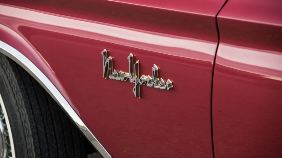 1960 Chrysler New Yorker - Image 9 of 12