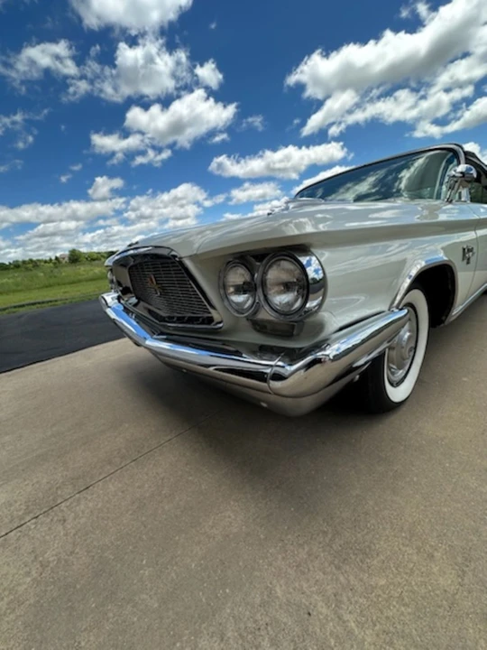 1960 Chrysler New Yorker - Image 22 of 31