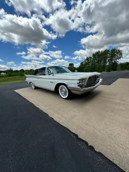 1960 Chrysler New Yorker - Image 9 of 31