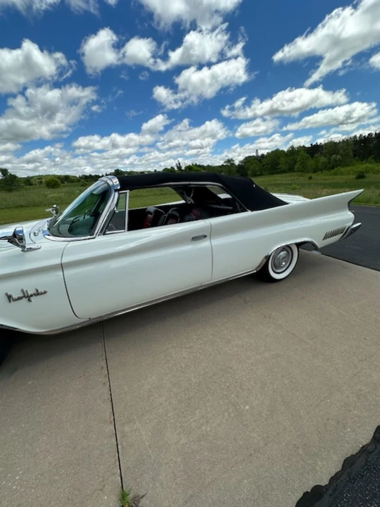 1960 Chrysler New Yorker - Image 24 of 31