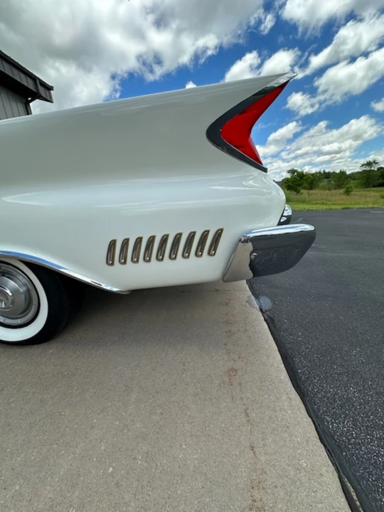 1960 Chrysler New Yorker - Image 26 of 31