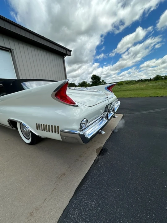 1960 Chrysler New Yorker - Image 27 of 31