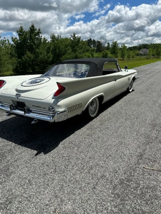 1960 Chrysler New Yorker - Image 11 of 31