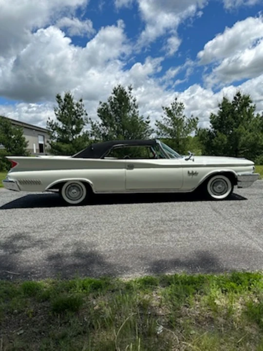 1960 Chrysler New Yorker - Image 10 of 31
